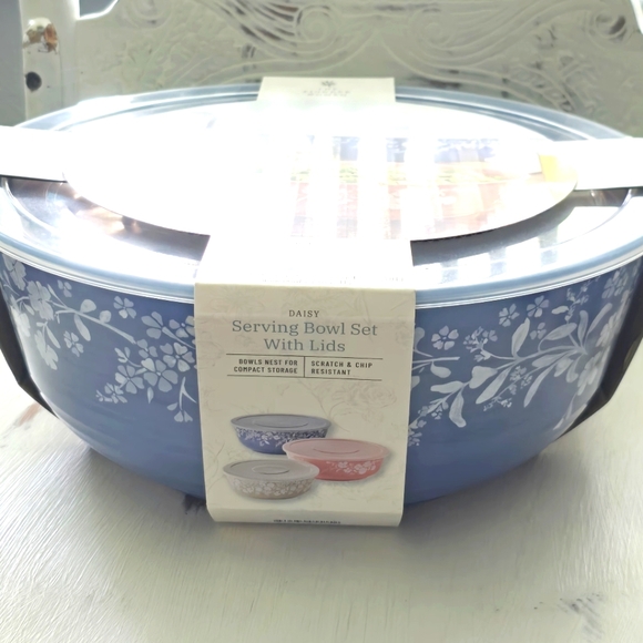 Daisy Serving Bowls - Picture 3 of 7